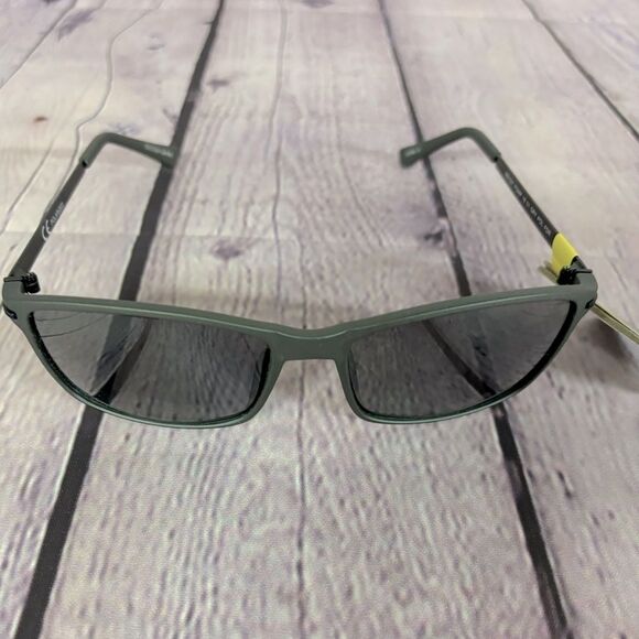 NWT Foster Grant WAY Matte Graphite Classic UVA UVB Protection Sunglasses Shades - Picture 1 of 9